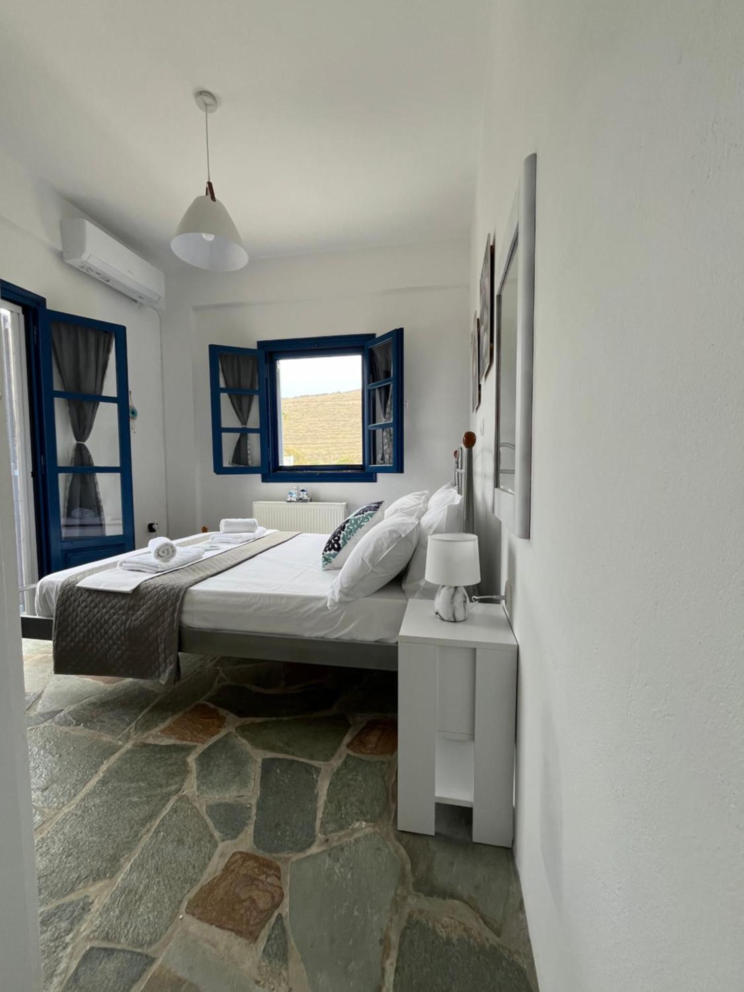 Serensea Bliss, Naousa, *