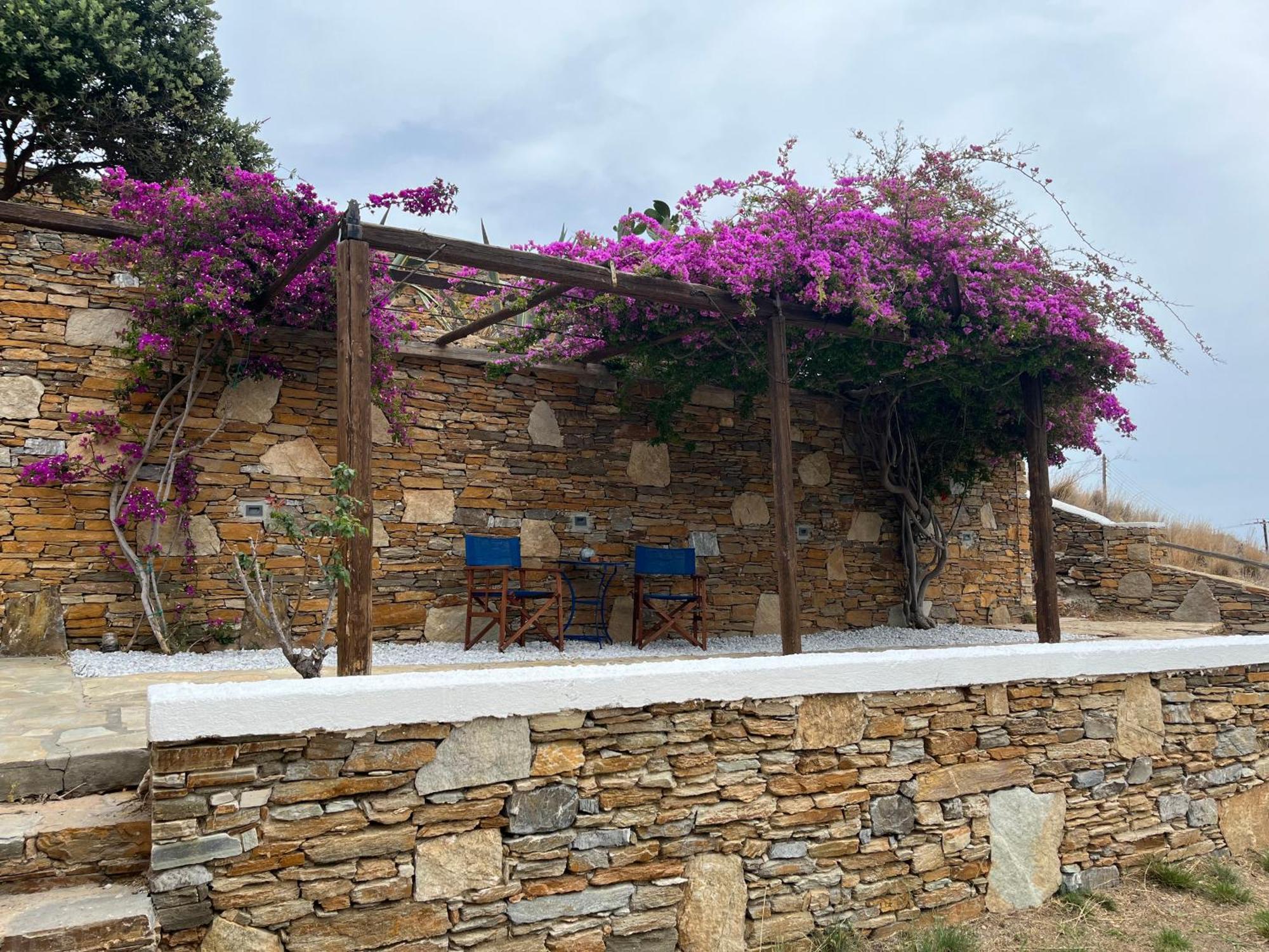 Serensea Bliss, Naousa, Kíthnos